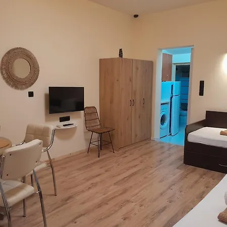Leni Holiday home